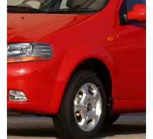 Крыло переднее левое с отверстием в цвет кузова Chevrolet Aveo T200 (2003-2008) седан
